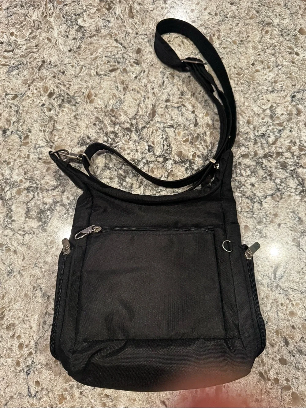 Travelon Black Crossbody Messenger mid size Bag